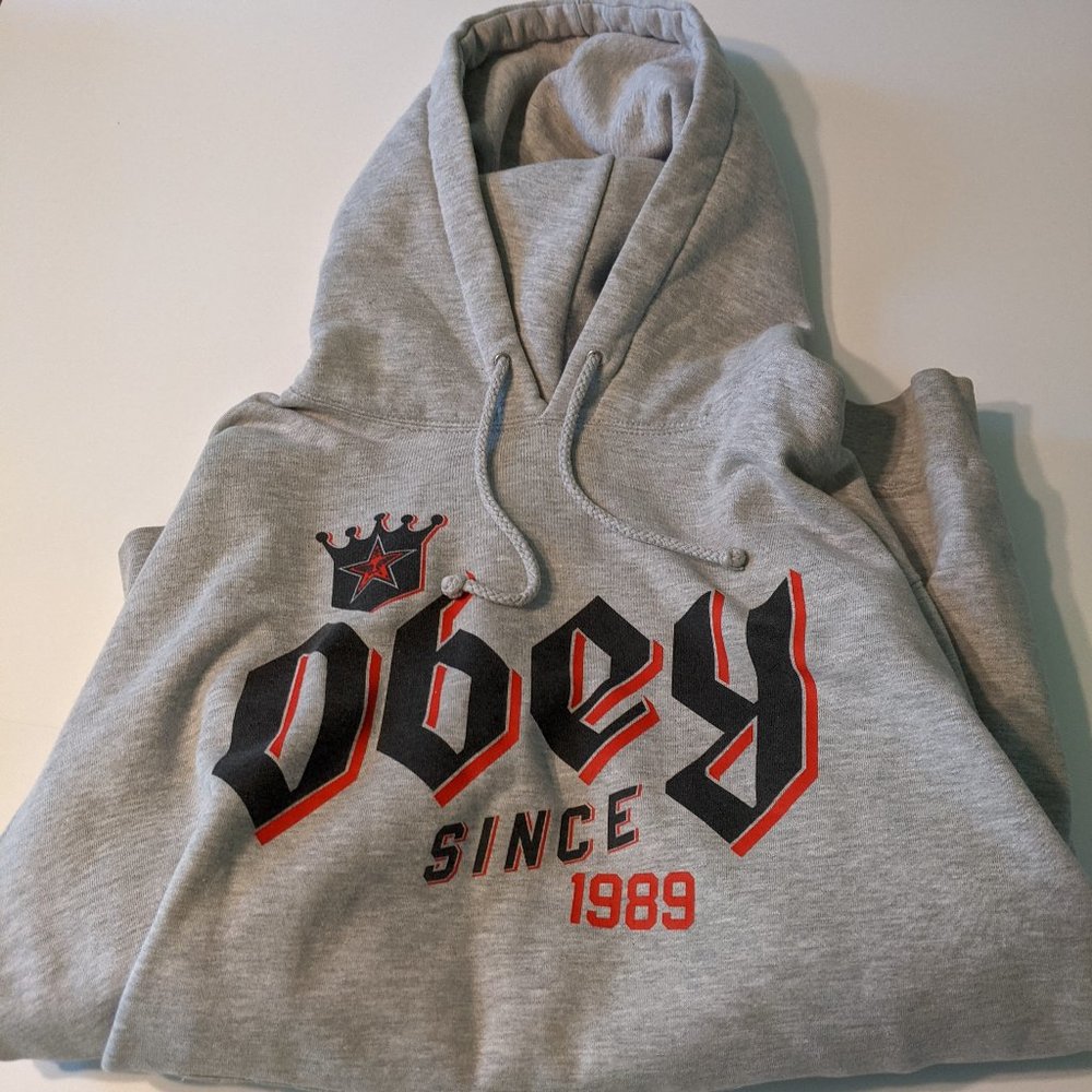 Obey hoodie